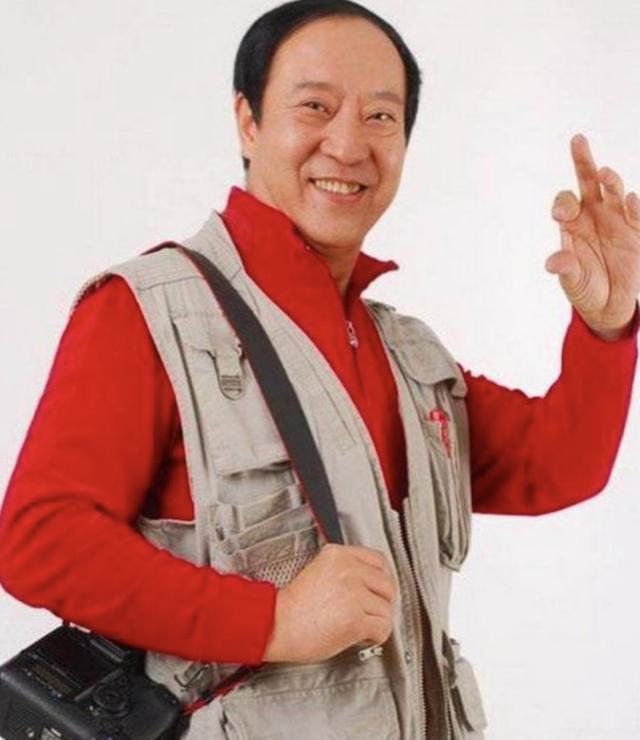 牛群心血来潮去了蒙城,挂职了一个"副县长",再次离开相声行业.