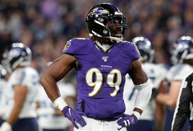 四名nfl球员贴上特权标签 美洲虎硬要留下明星冲传手恩加库埃