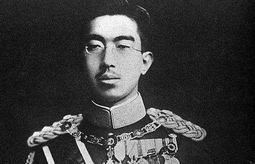 日本天皇这个称谓,其实是日本人的自我拔高