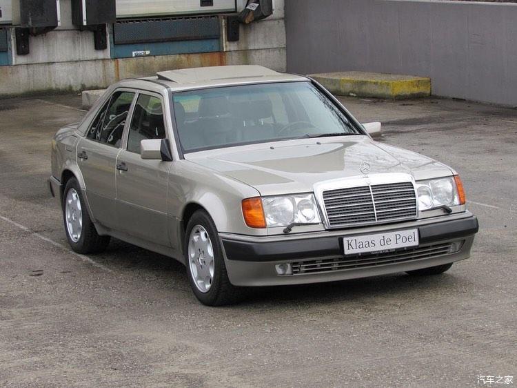 经典车欣赏,1992年奔驰500e w124,这就叫一板一眼的德国车