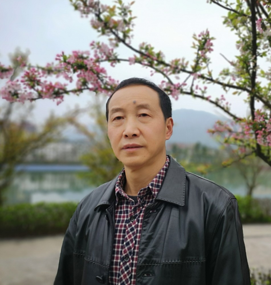 李家鑫用艺术向最美逆行者致敬