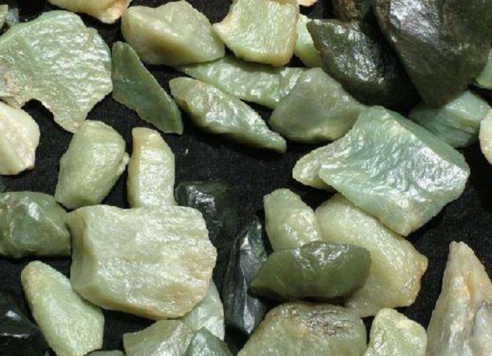 和田玉戈壁料存在,是有别于羊脂玉的,别有风格的原始之美!