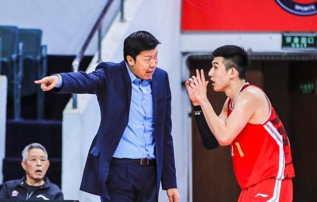 付豪:身高受限的中锋,中国篮球的希望之星,突破三点未来可期