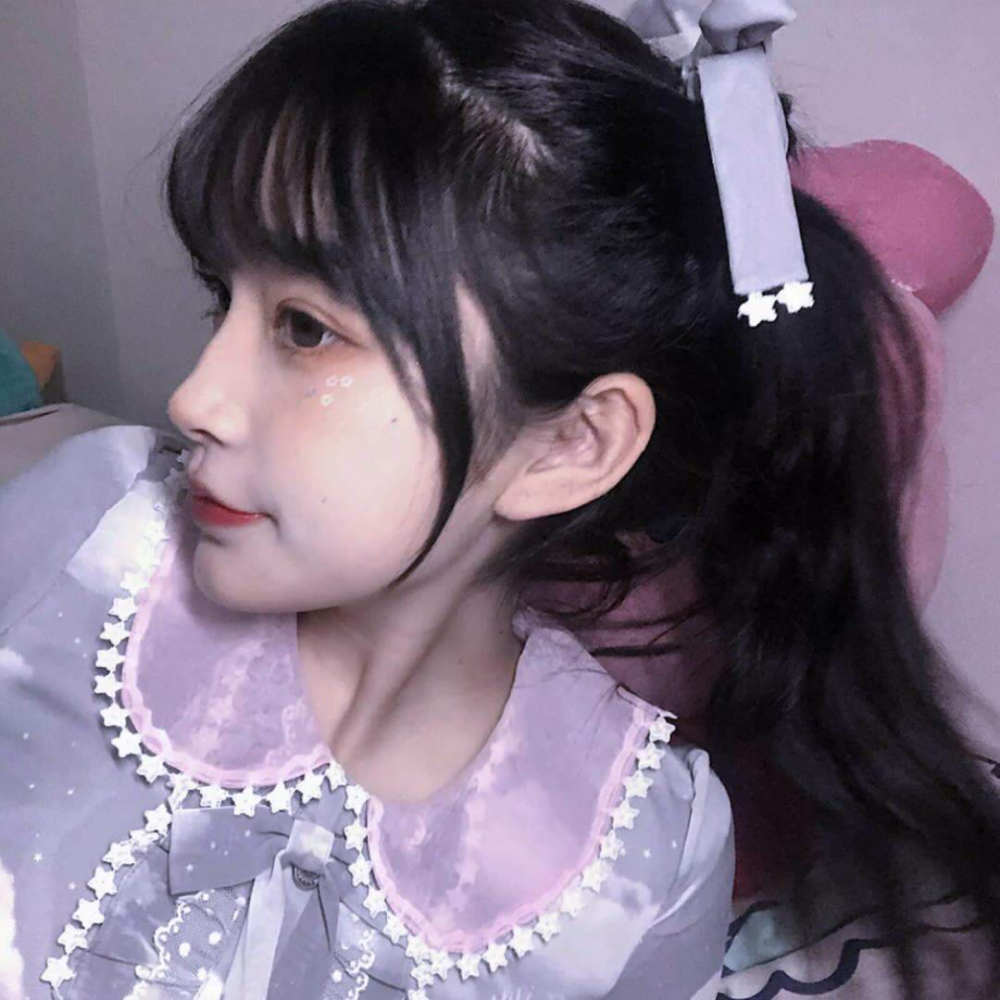 ins风格女生头像:做个清淡欢颜的女子,寂静于暖,安然