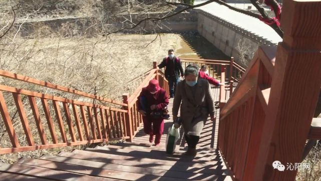 国家5A级神农山风景名胜区于3月14日正式恢复开放