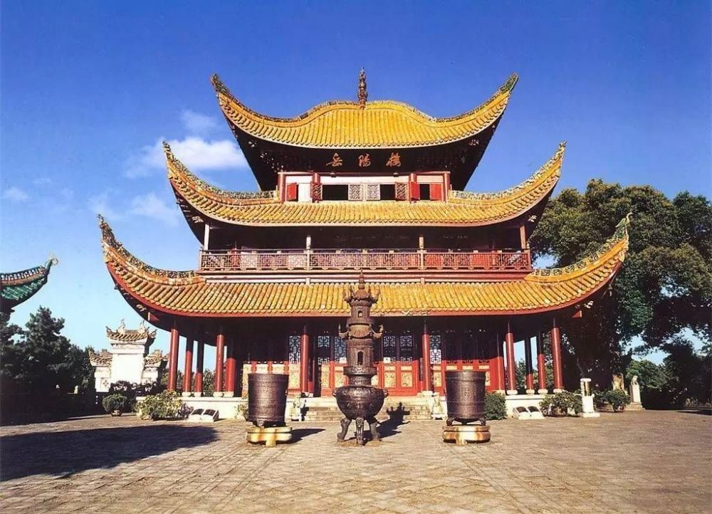 湖南很受欢迎的一处古建筑,是全国重点文物保护单位,高19.42米