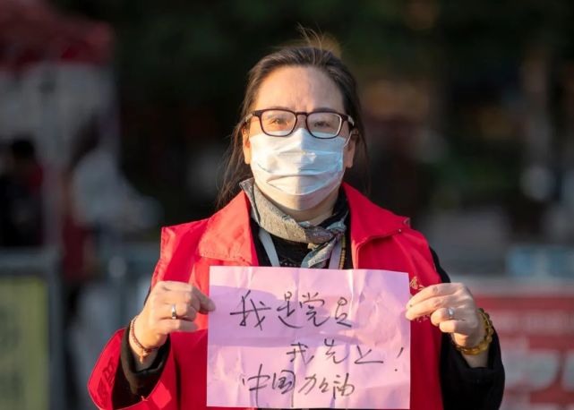 郑少英-滨江街道城市管理科郑一茹-茶山街道梅泉社区社工郑振成