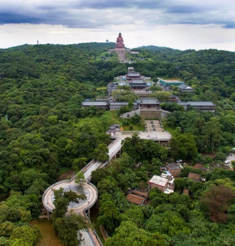 西樵山,山体为火山锥体