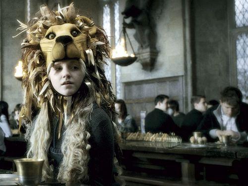 狮子帽卢娜·洛夫古德(luna lovegood with lion hat)邓布利多和凤凰