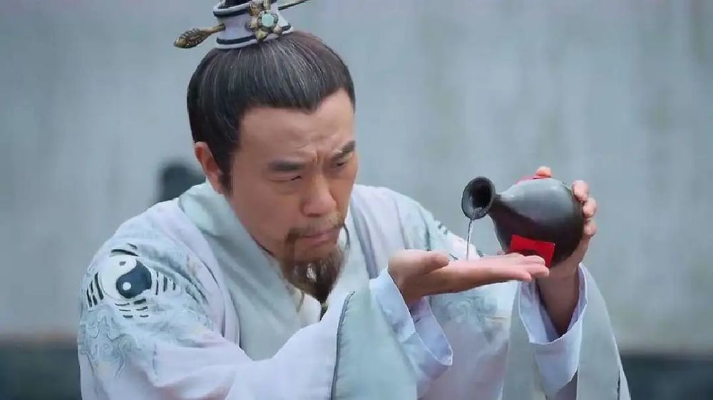 民间故事:胡半仙算命,天下没神奇的法术,只有你不懂的