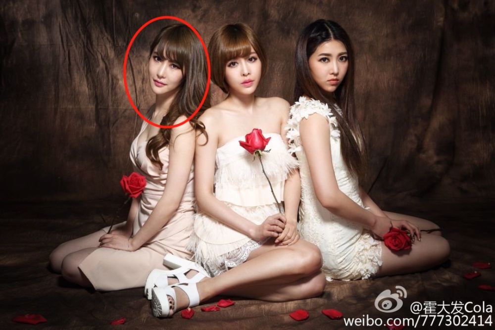 更早一些,吴宥萱是香港spg女团的成员,上过《我要上春晚,也时常上