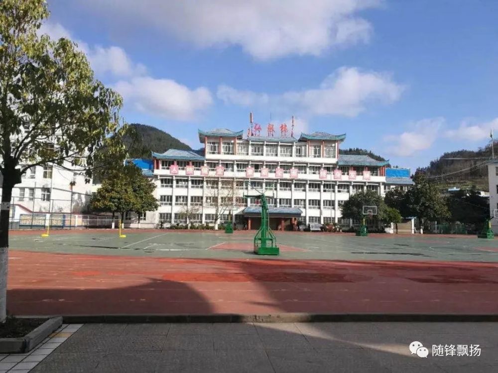 致利川民族实验中学学生的一封信