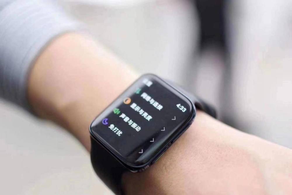 oppo watch1代,oppowatch2代 售价1499元,新一代oppo watch正式与iphone同台竞技
