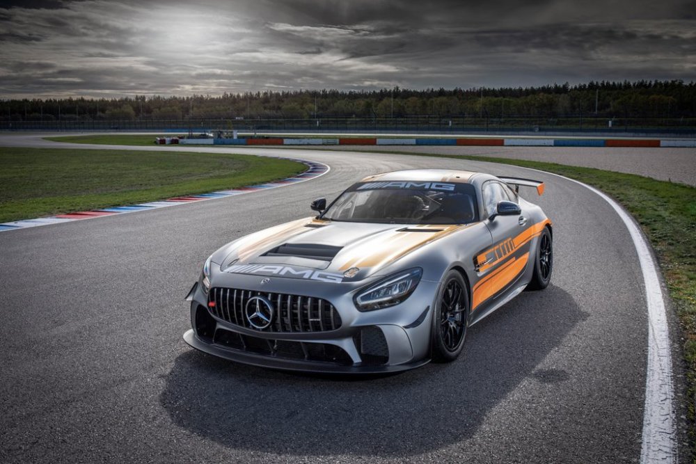 梅赛德斯-奔驰发布新版amg gt4