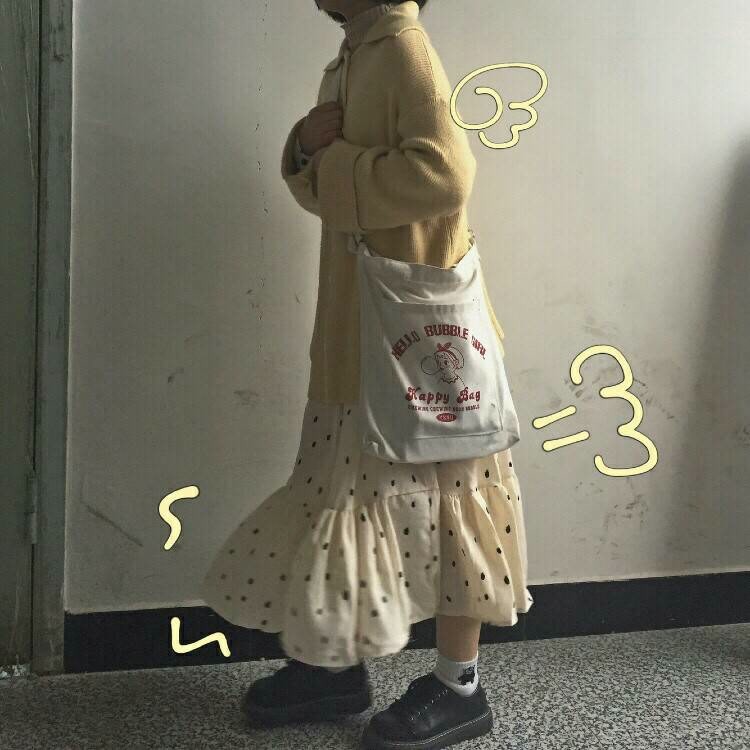 忧郁女生头像:假装微笑比解释为何伤心简单多了!