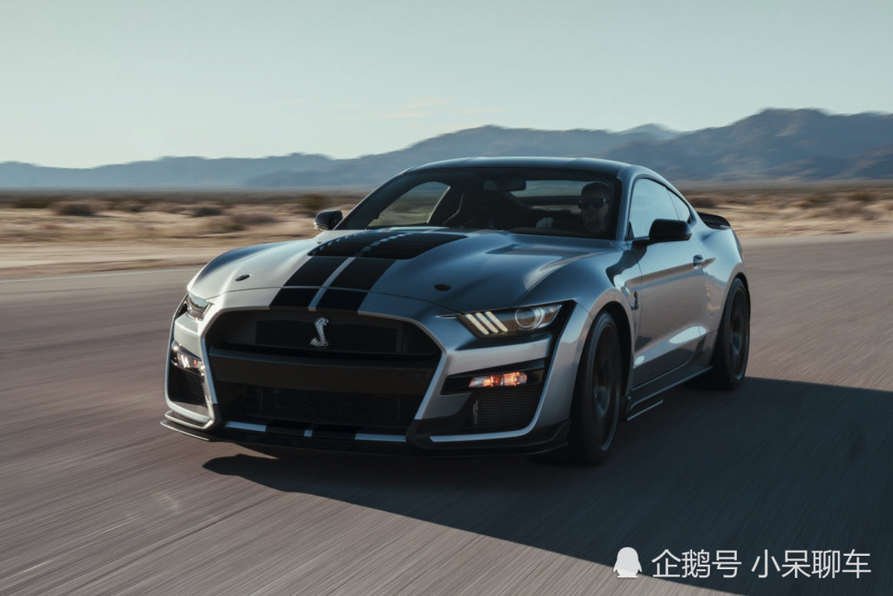 2020年福特野马gt500 vs道奇挑战者srt地狱猫