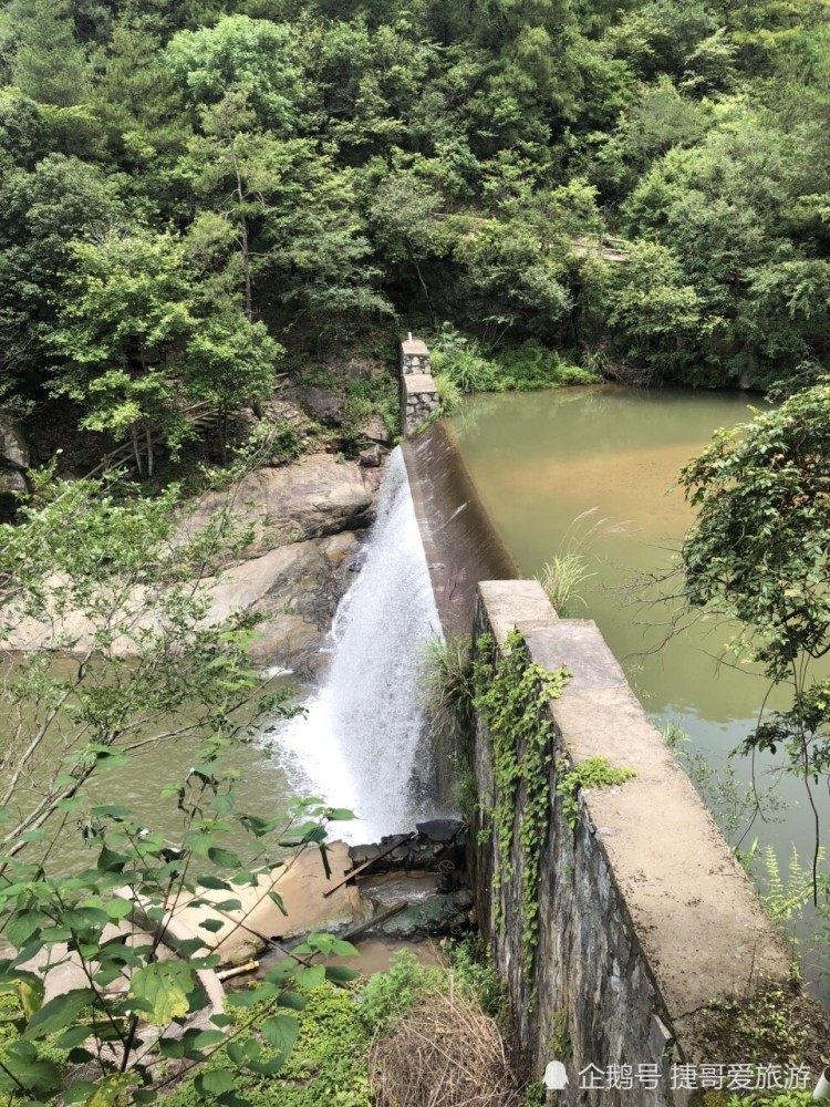 游览 安徽省 安庆市 大别山 天峡风景区