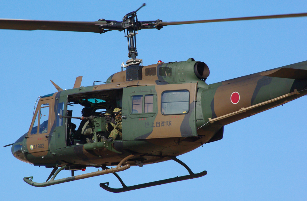 日本自卫队的uh1系列直升机