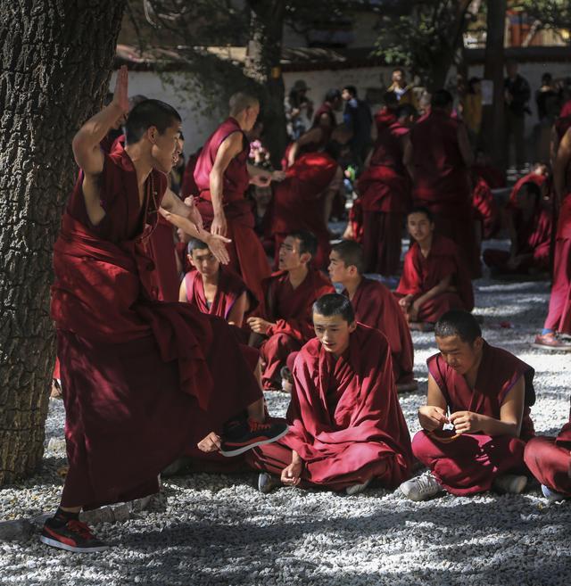 川藏线上地位最高的寺庙轻易不要错过与哲蚌寺色拉寺齐名