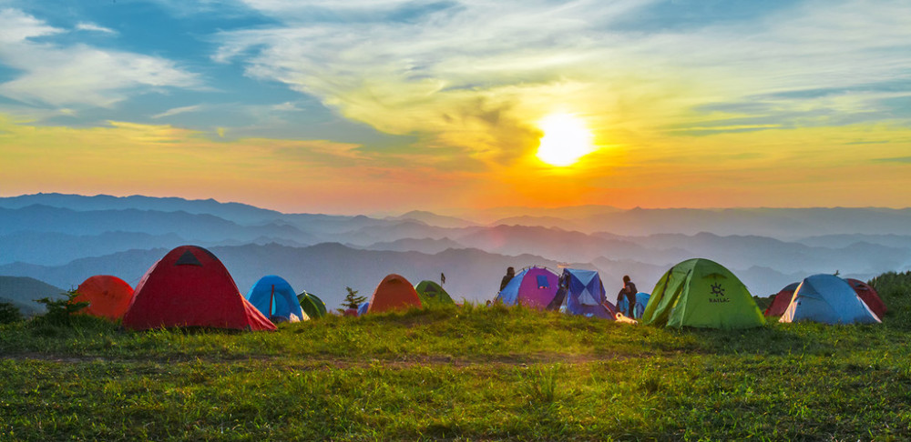 北京排名第二的高峰海坨山,登山爱好者必选,是露宿赏美景看日出的绝佳