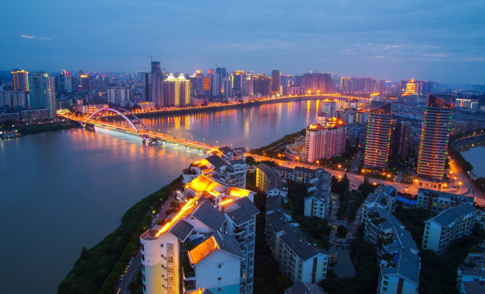 德阳市区人口少_德阳市区地图全图(2)