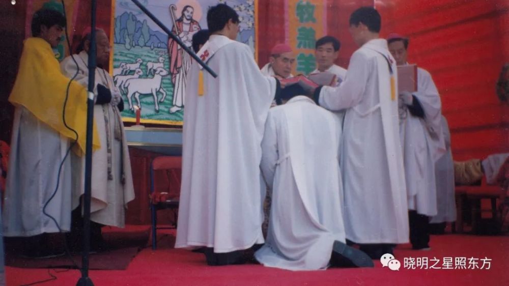 热烈庆祝李连贵主教晋牧二十周年