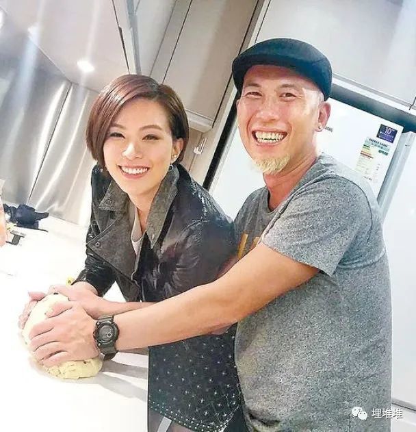 他是tvb御用恶人,曾与港姐朱慧敏7年情未果,如今已到找对的人