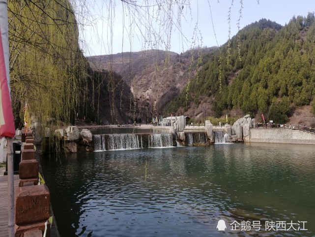 宝鸡市以西:灵宝峡景区