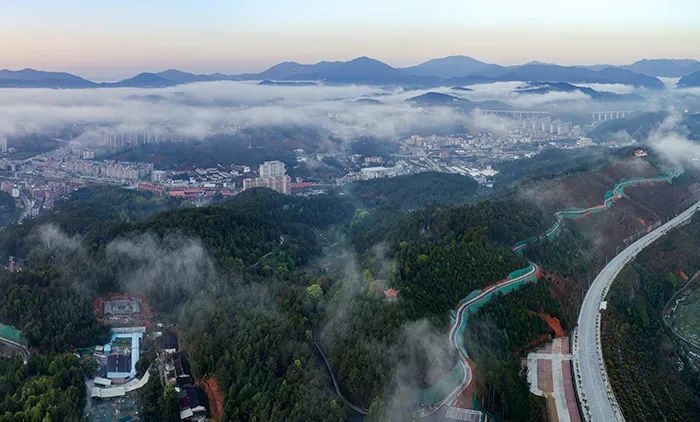 风光别样美!从天空俯瞰德化唐寨山森林公园,又是一番景象!