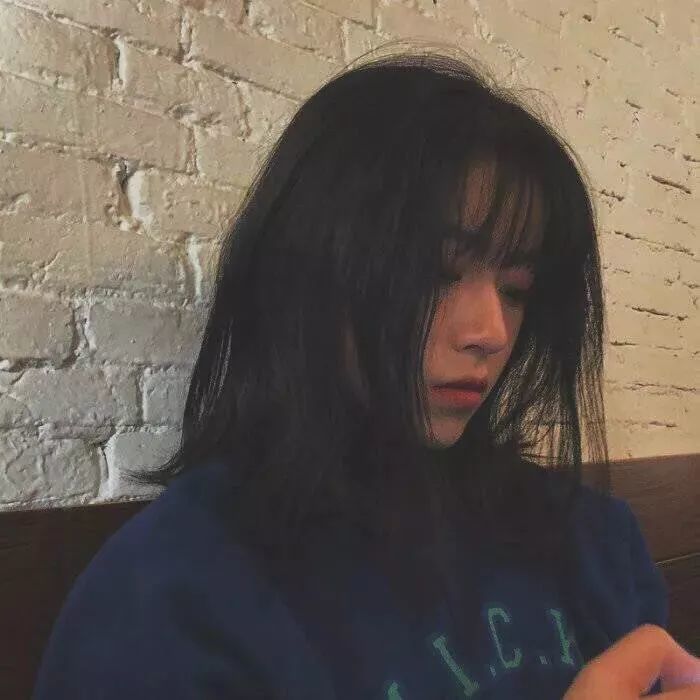 "拽到爆炸"的女生头像:你听过最大的谎言就是,我不会伤害你