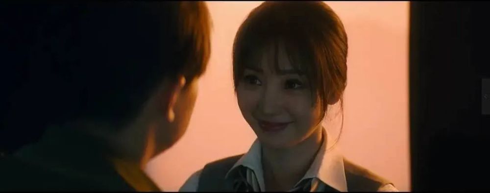 电影《大赢家》里,如果你是柳岩,会喜欢上"一根筋"大鹏吗?