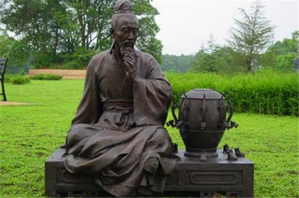 张衡1800年前就发明地动仪真能测地震吗为何被教科书删了