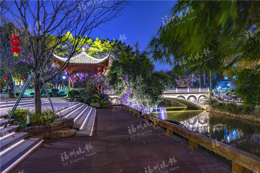 白马河翠园桥附近的夜景.
