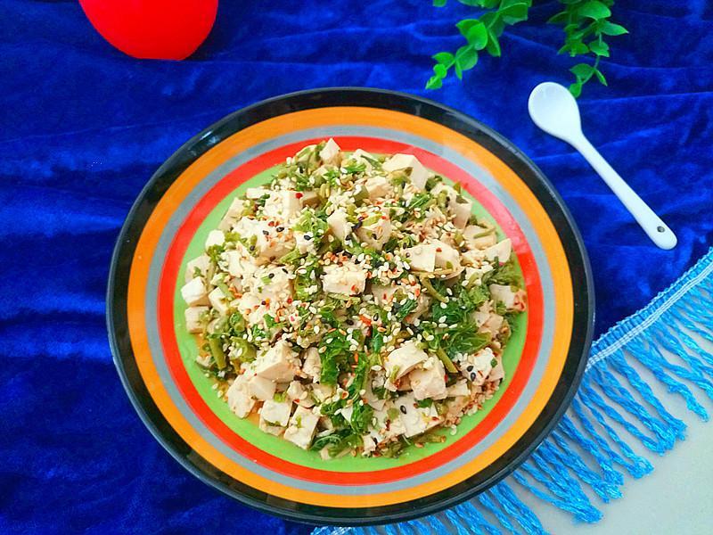 香椿做法大全,尤其第7个做法,比炒鸡蛋更好吃,比拌豆腐美味百倍