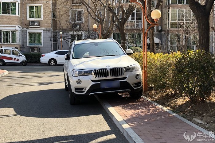 注意这些停车细节 爱车能减少不小损伤！