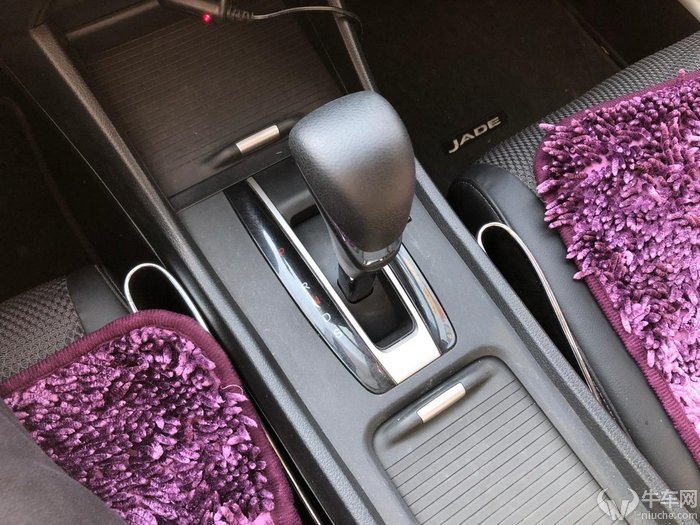 注意这些停车细节 爱车能减少不小损伤！