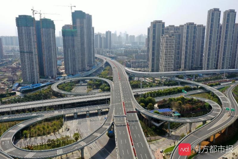 从空城到复工:用图集来致敬