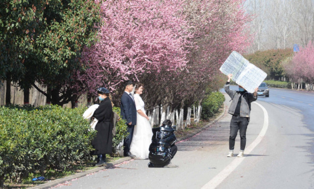 舞钢婚纱照_舞钢二郎山(3)