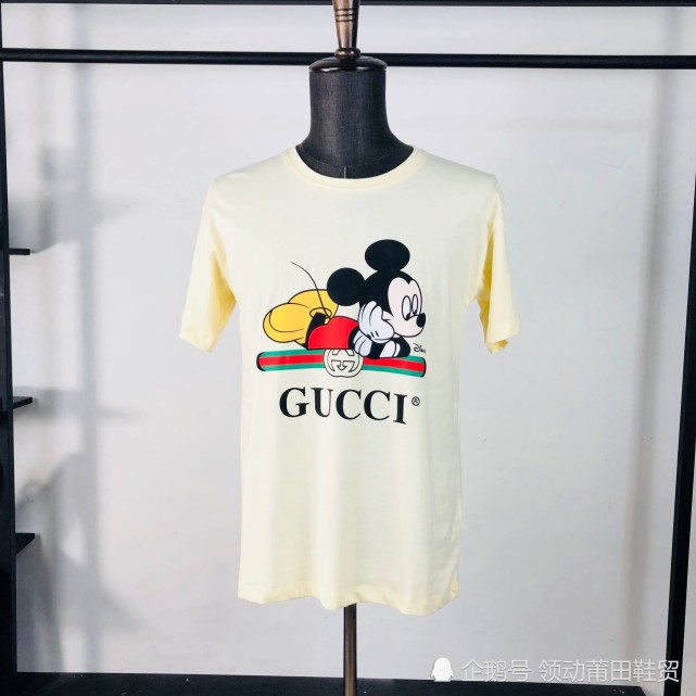 高贵又不失童真!古驰gucci disney 米老鼠联名款 短袖