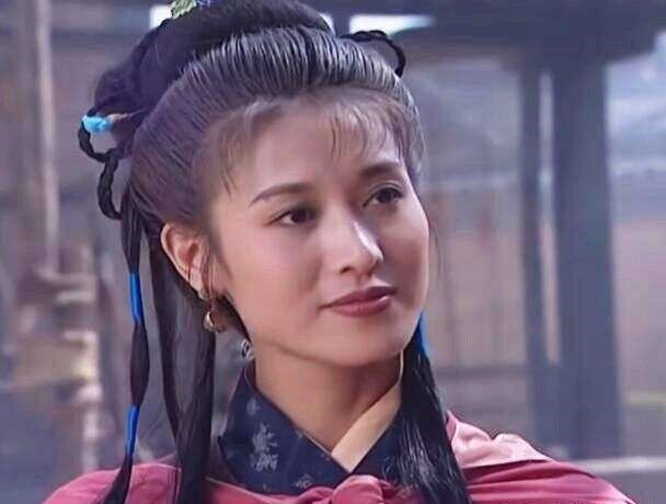 98版《水浒传》扈三娘郑爽美艳动人,英姿飒爽,至今单身未嫁!