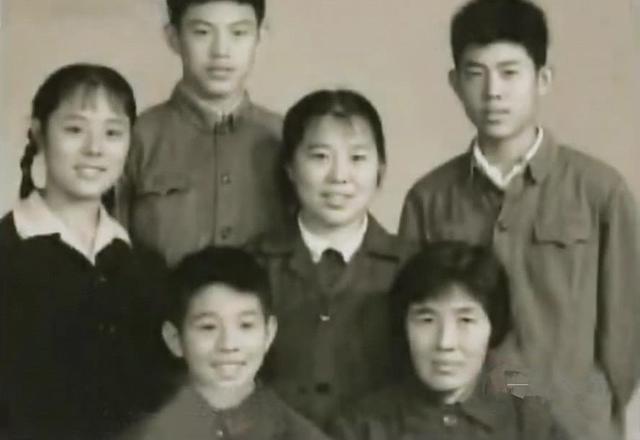 1992年,经纪人蔡子明身中6弹死街头,李连杰到底得罪了
