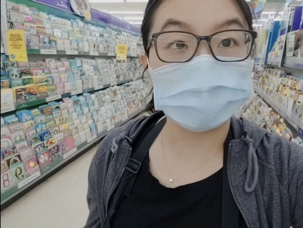 美华人口罩_戴口罩的卡通图片(3)