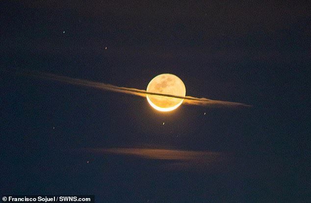 世界上仅此一张的照片把月亮拍成土星连环都那么逼真
