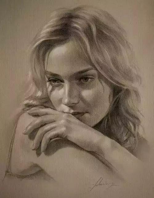 只用黑白灰三个色调就能画出美女肖像,素描的美丽永不