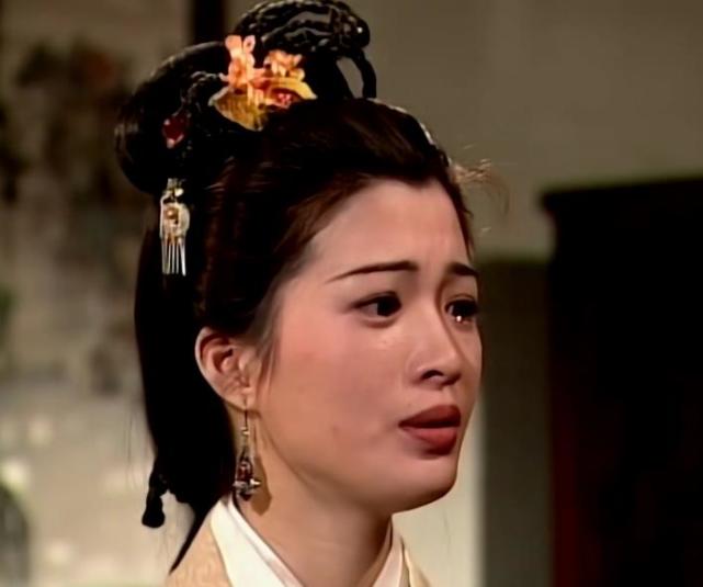 岳灵珊,一个美丽女人的现实悲剧,对于丈夫的自宫,她以