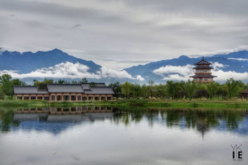 事实上,西安所在的关中平原地区并非绝对干旱地带,黄河最大支流渭河