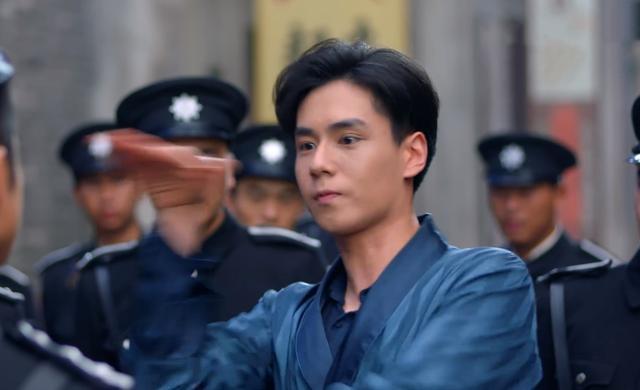 胡一天扛起这部剧,演技被赞,离顶流不远了,还有四部剧待播