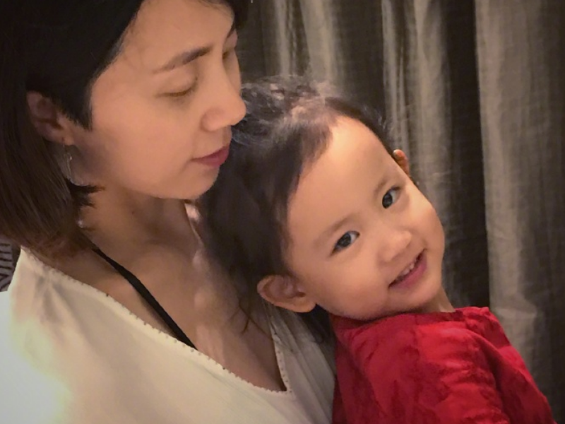孙莉小女儿才是"整容式"长大,小时候被称假小子,如今美成女神!