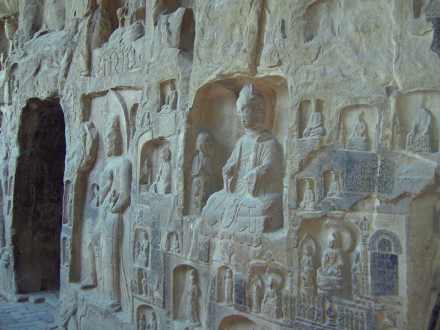 河南巩义:18幅"帝后礼佛图"为全国现存石窟中所仅有
