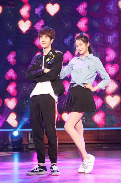 关晓彤《天天向上》支招艺考 活力热舞青春无敌